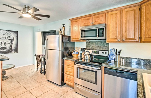 Kamuela Apartment | '3 Peaks Oasis' Apt w/ Heated Pool & Hot Tub!
