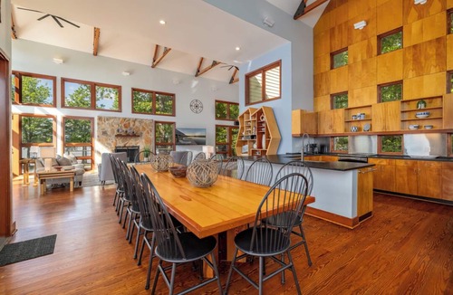 Macon House | 3 Peaks