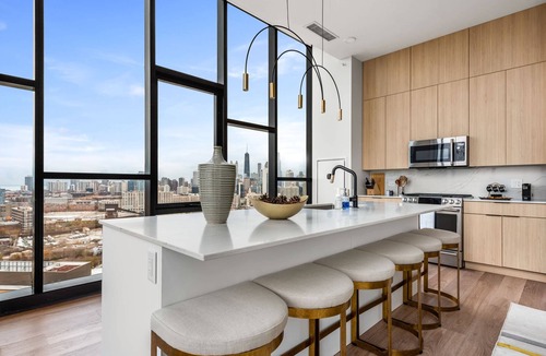 River West Apartment | 3 Penthouses, 1 Floor, Group Stay, Sleeps 21