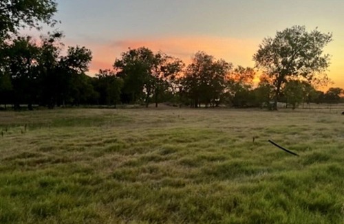Waco RV Rental | 3 Person Tent on Waco Mini-Farm C7