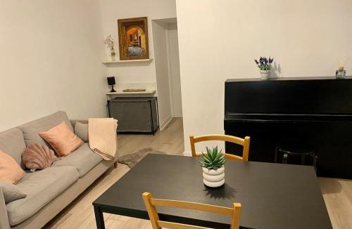 Foix Apartment | 3 pièces au rez de chaussée centre historique, calme, vue sur le jardin
