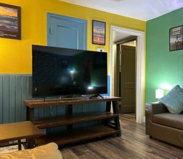 Moorhead Apartment | 3 PM Checkout!