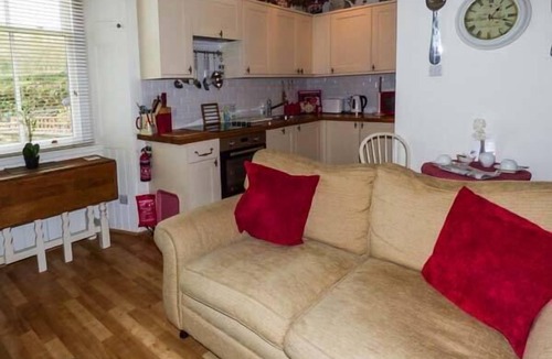 Jedburgh Cottage | 3 Queen Marys Buildings