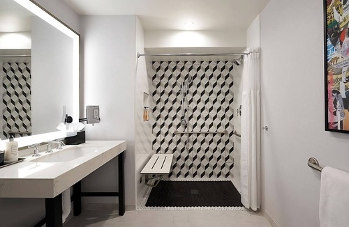 Norma Triangle Hotel | 3 Relaxing Units, Rooftop Pool Access, Pets are Allowed