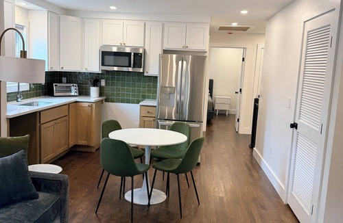 West End Apartment | #3 Richards Ave BRAND NEW 2 BR Apt. 1/2 mile to CASV