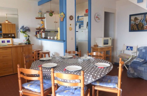 Saint-Gilles-Croix-de-Vie House | 3-room house in residence with beach access, sleeps 6 in Saint-Gilles-Croix-de-Vie