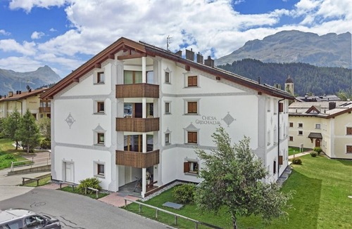 Celerina-Schlarigna Apartment | 3-room apartment on the ground floor, about 90 m2.