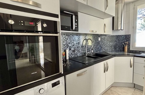 Argeles Plage Apartment | 3-room apartment, beachfront, direct beach access, modern amenities
