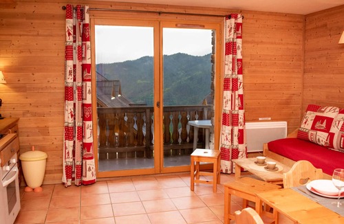 Pra Loup Apartment | 3-room apartment, sleeps 8, balcony, parking