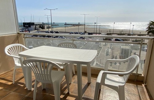 La Jetee Apartment | 3-room apartment sea facing, parking, near shops
