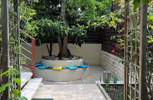 Antony Apartment | 3-room apartment with terrace and garden