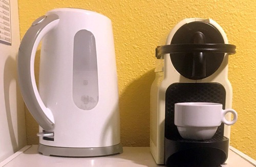 La Bocca Apartment | 3-room beachfront, sandy beach, 2 pools and internet