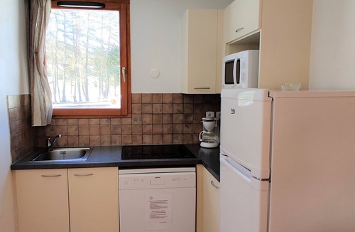 Saint-Etienne-en-Devoluy Ski Chalet | 3-room chalet, terrace, pets welcome, parking