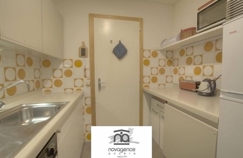Anzere Apartment | 3 room flat located in the cable car area and 5 minutes from all amenities. It includes 3 bedrooms w