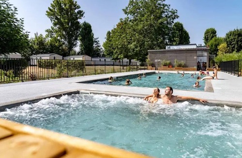 Maisons-Laffitte House | 3-room Nautilus cabin sleeps 5