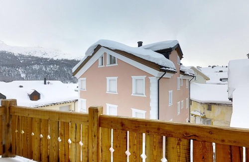 Silvaplana Apartment | 3-roomed apartment on the second floor, approx.