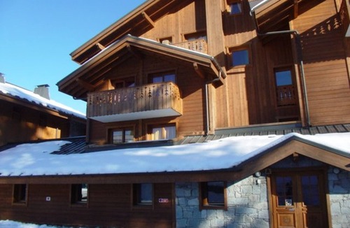 Les Carroz-d'Araches Apartment | 3 rooms, 6 people, pets allowed, parking, pool view