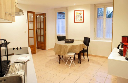 Digne-les-Bains Apartment | 3 rooms - City center - Garage