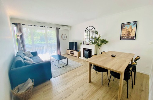 Antigone Apartment | 3 rooms - Parking - Air-conditioning - Wifi - 10 mins walk from town center