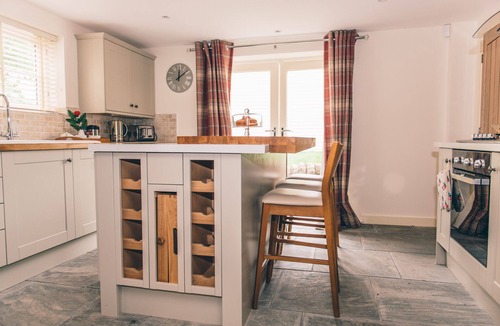 Tunstall Cottage | 3 Rose Cottage, Endon