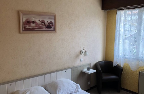 Ligny-en-Barrois Hotel | 3 Rue de l'Église