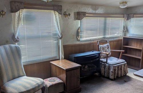 Harpursville Cottage | 3 Season Getaway Right on the River!