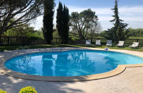 Saint-Georges-de-Noisne House | 3 self-contained gites with pool and games room