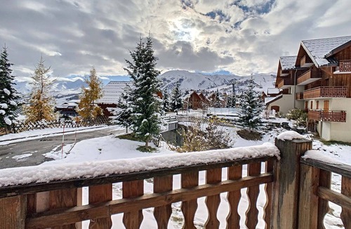 La Toussuire Ski Chalet | 3* South chalet 9 ppl, pets allowed