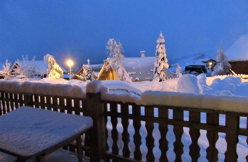 La Toussuire Ski Chalet | 3* South chalet 9 ppl, pets allowed