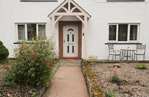 Newton Reigny House | 3 Springfort Cottages