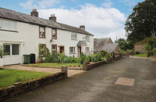 Newton Reigny House | 3 Springfort Cottages