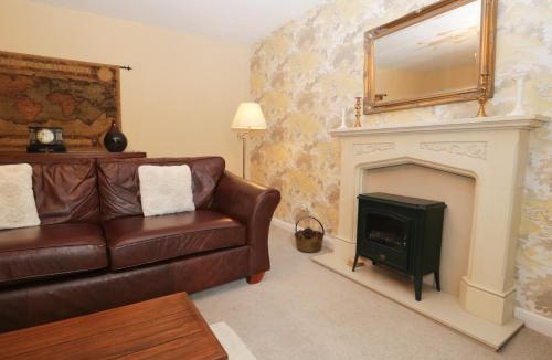 Newton Reigny House | 3 Springfort Cottages