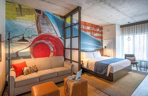 Blue Dome District Hotel | 3-Star Hotel ∙ Hotel Indigo Tulsa DWTN/Entertainment Area
