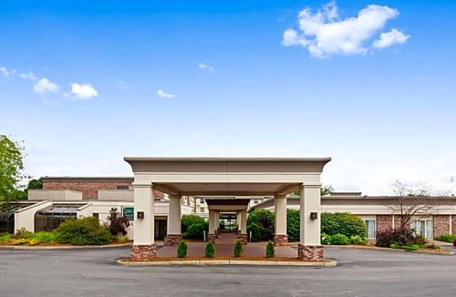 Waterville Hotel | 3-Star Hotel ∙ Best Western Plus Waterville Grand Hotel