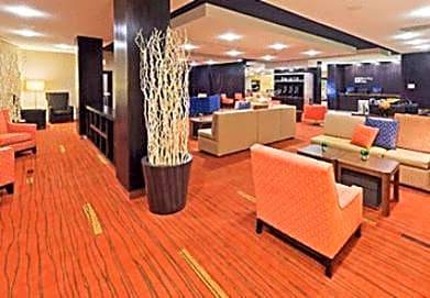 South Tulsa Hotel | 3-Star Hotel ∙ Courtyard by Marriott Tulsa Woodland Hills