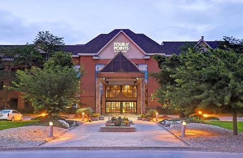 Thorold Hotel | 3-Star Hotel ∙ Four Points by Sheraton St. Catharines Niagara Suites