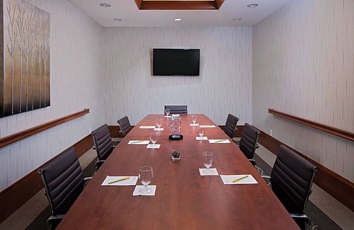 Portsmouth Hotel | 3-Star Hotel ∙ Hilton Garden Inn Portsmouth Downtown