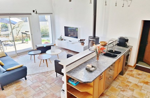La Chabossiere House | 3-star house in Couëron- 15km Nantes- 8 people- Garden & Parking