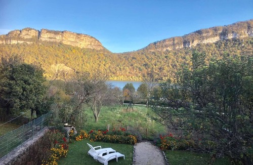 Condes House | 3-star lake view gîte