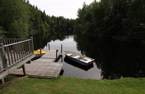Murray Harbour Cottage | 3 Stars Cottage - Forest & Lake PEI Cottages - Kozy Corner -1 Bedroom