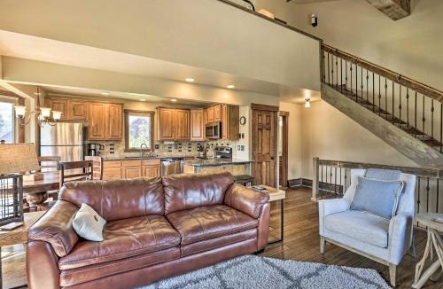 Fraser House | 3-Story Home w/Balcony ~ 6 Mi to Winter Park!