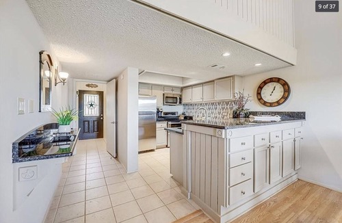Point Venture House | 3-Story Lakehouse with Access to Golf Course, Community Pool, and More!