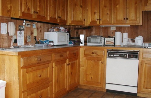 Truro House | 3-story Passive Solar Home with hot tub