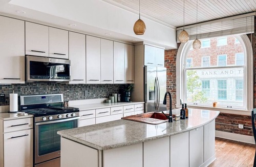 Downtown Greensboro Apartment | 3 Suite Downtown Building w/Private Rooftop+Patio