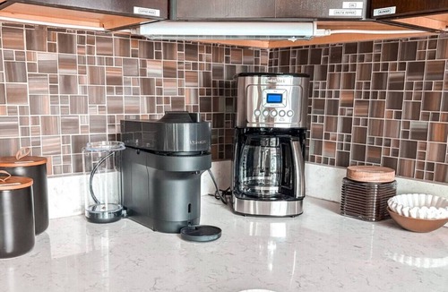 Downtown Greensboro Apartment | 3 Suite Downtown Building w/Private Rooftop+Patio