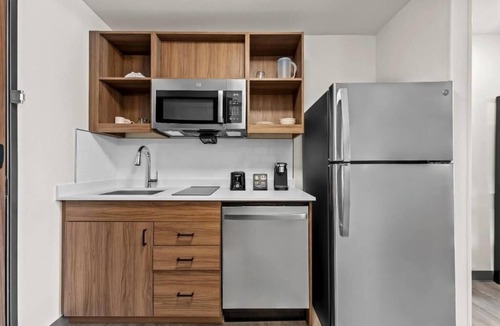 Brownsville Hotel | 3 Suites | King Bed + Kitchen & Sofa for Comfortable Stays