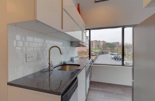 Chelsea Apartment | #3 Sunny Waterfront Loft with Deck