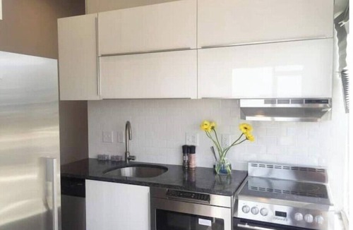 Chelsea Apartment | #3 Sunny Waterfront Loft with Deck