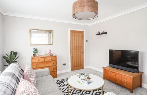 Llanfaelog House | 3 Tai Newydd