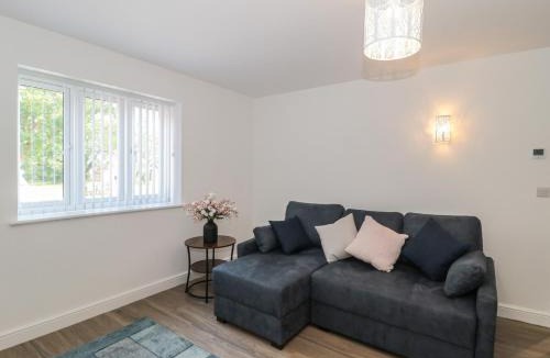 Highbridge House | 3 The Stables